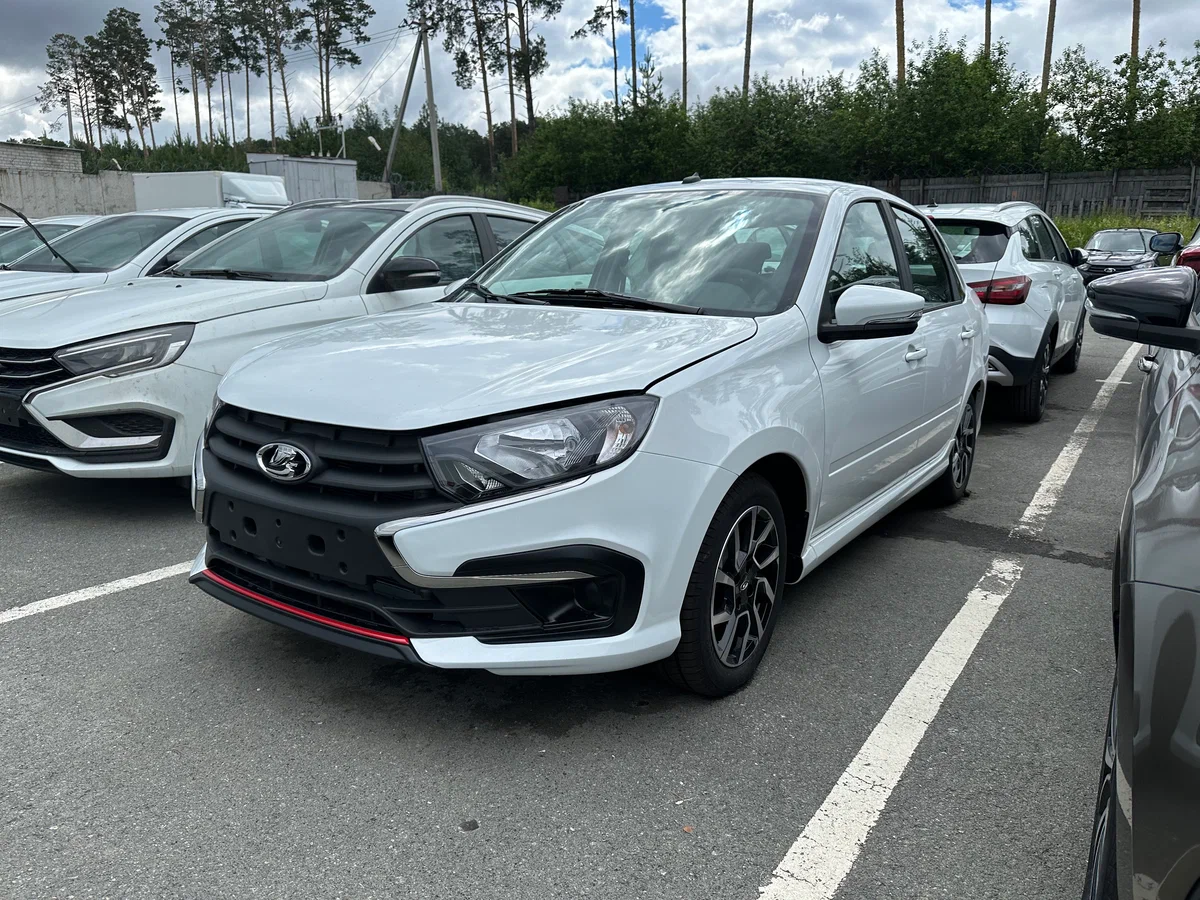 Lada Granta Sportline в наличии по цене от 821 000 рублей