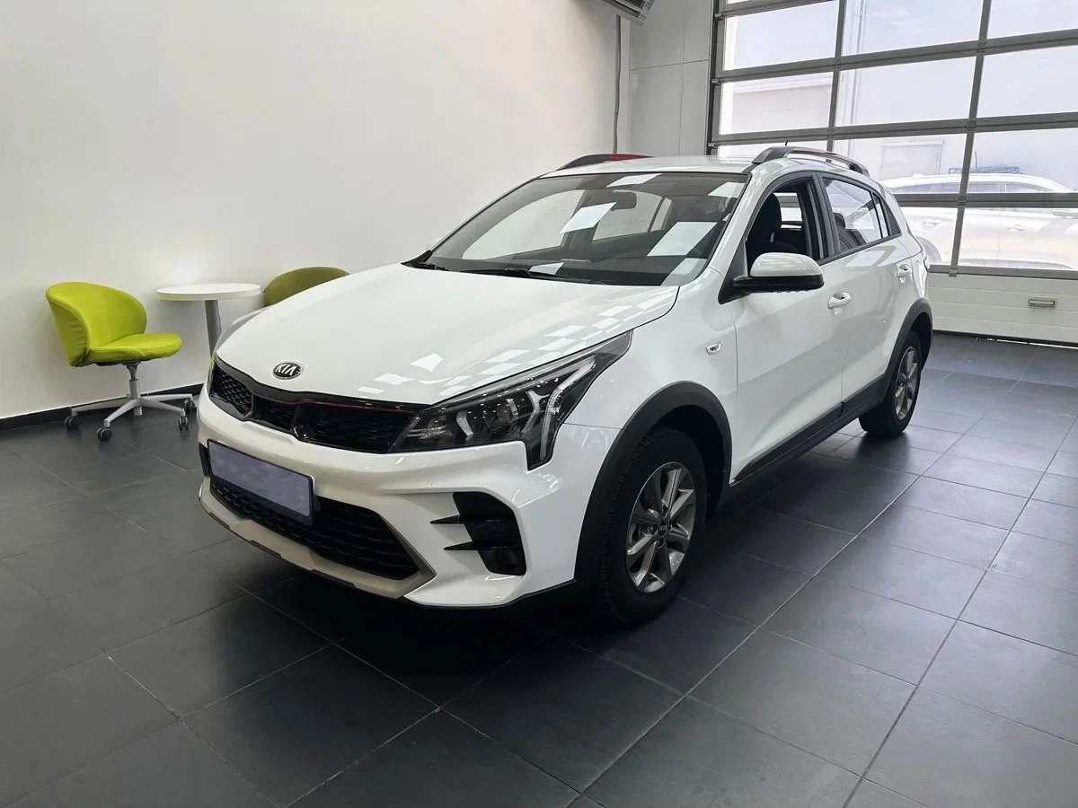 KIA Rio X купить по цене от 1 575 000 рублей